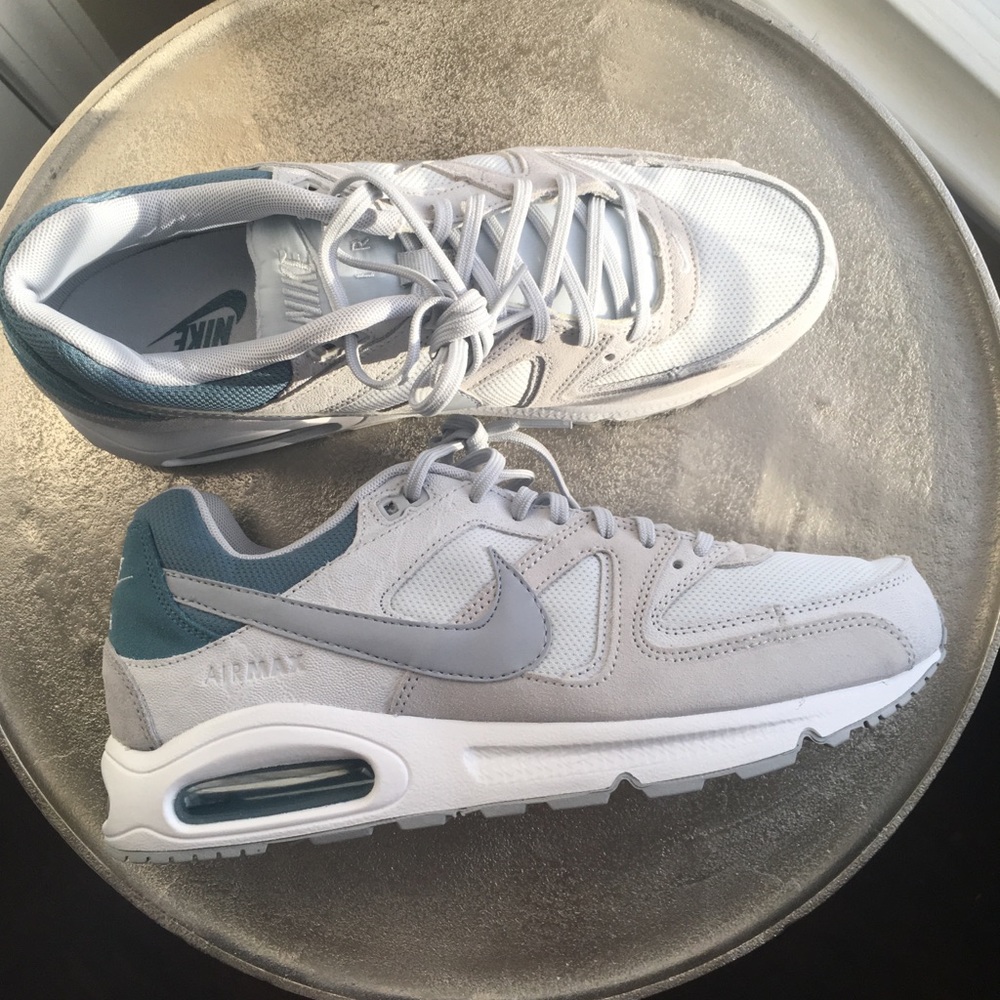 HP Women’s Air Max Command sz 11